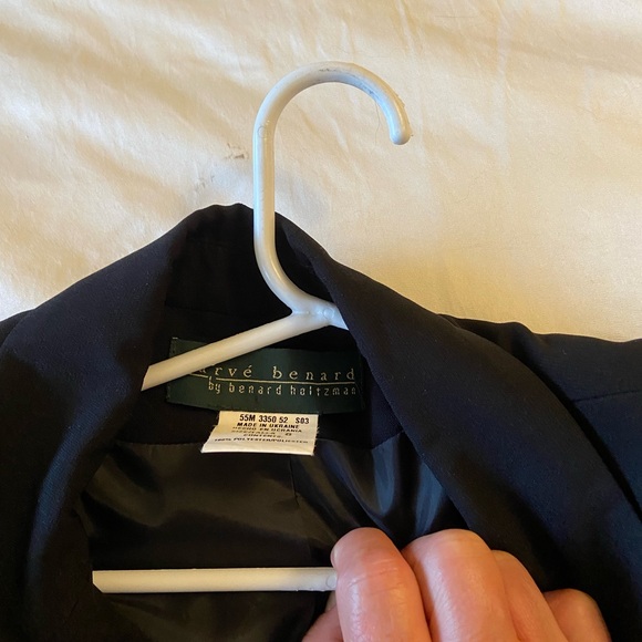 Blazer - Picture 2 of 6